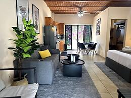 Cozy Studio Refreshing Pool