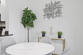 VA - Avalon - Apt 301