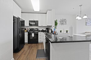 VA - Avalon - Apt 301