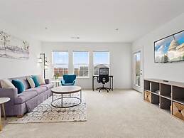 VA - Avalon - Apt 301