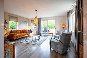 Forest Hideaway With Spa & Beach