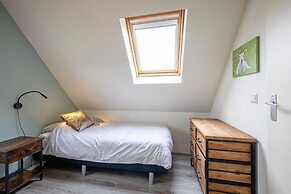 Forest Hideaway With Spa & Beach