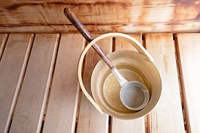 Forest Hideaway With Spa & Beach