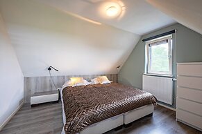 Forest Hideaway With Spa & Beach