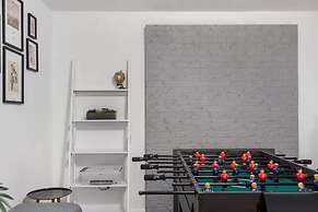 Comfortable Kirkland Home for Family & Remote Work