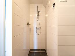 Luxurious Holiday Home With Garden and Parking