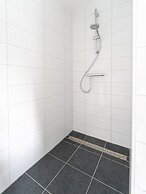 Luxurious Holiday Home With Garden and Parking