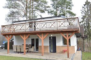 Holiday Home With Sauna and hot Tub, Directly at the Lake