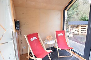 Holiday Home With Sauna and hot Tub, Directly at the Lake