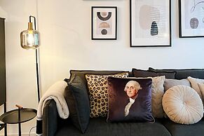 Lavish Holiday Home in Rheezerveen With Wellness