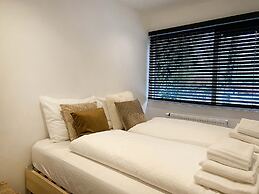 Holiday Home in Rheezerveen With Sauna & Hot Tub