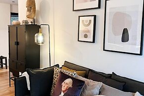 Lavish Holiday Home in Rheezerveen With Wellness