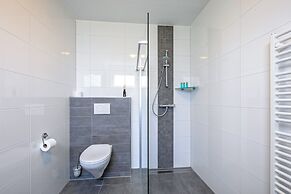 Holiday Home With Wellness Garden