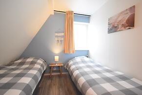 Cozy Holiday Home With Lots of Privacy