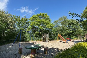 Cozy Holiday Home With Lots of Privacy