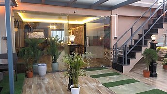 Prag Mahal Residency