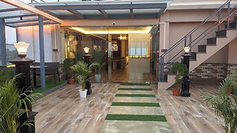 Prag Mahal Residency