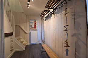 Holiday Home in Holiday Park Near the North Sea