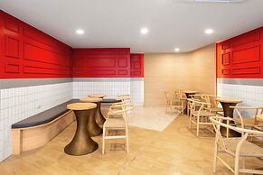 Summer Sea Phi Phi Island