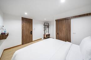 Summer Sea Phi Phi Island