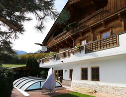 Apartment in Fugen Near ski Resort