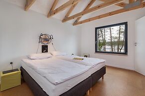 Comfortable Holiday Homes by the Lake, Sauna