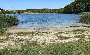 Comfortable Holiday Homes by the Lake, Sauna