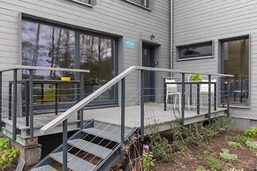 Comfortable Holiday Homes by the Lake, Sauna