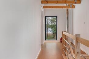 Comfortable Holiday Homes by the Lake, Sauna