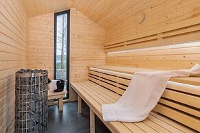 Comfortable Holiday Homes by the Lake, Sauna