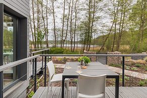 Comfortable Holiday Homes by the Lake, Sauna