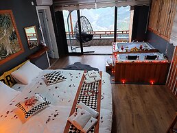 Seyr-i Alem Suite Villa