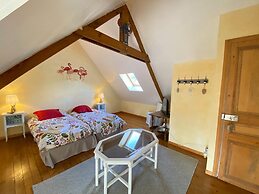 Charming Holiday Home With Garden in the Cotentin