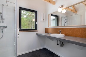 Comfortable Holiday Homes by the Lake, Sauna