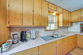 Pet-friendly Hill Country Retreat w/ Deck!