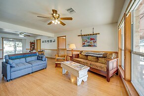 Pet-friendly Hill Country Retreat w/ Deck!