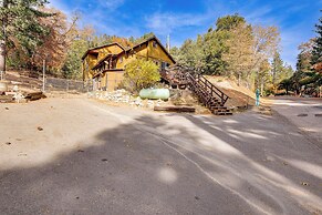 Forest-view Sanctuary: 40 Mi to Big Bear Resort!