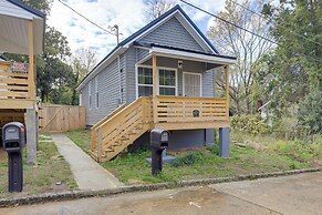 1 Mi to Dtwn Macon: Cozy Home w/ Fenced Yard
