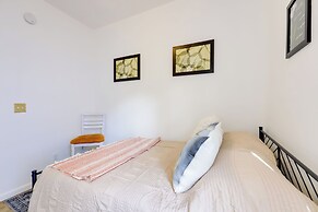 1 Mi to Dtwn Macon: Cozy Home w/ Fenced Yard