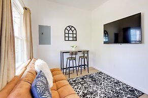 1 Mi to Dtwn Macon: Cozy Home w/ Fenced Yard