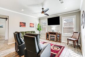 Fenced Yard: Modern Barndominium in Amarillo!