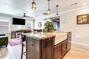 Fenced Yard: Modern Barndominium in Amarillo!