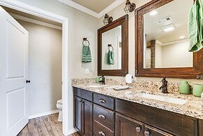 Fenced Yard: Modern Barndominium in Amarillo!