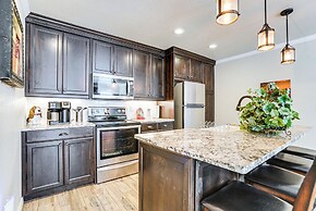 Fenced Yard: Modern Barndominium in Amarillo!