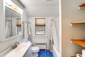 Quiet Country Living: Farmhouse Apt Near Hudson!