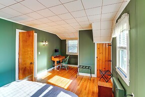 Quiet Country Living: Farmhouse Apt Near Hudson!