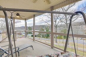 Apt w/ Lake Views - Day Trip to Virginia Tech!