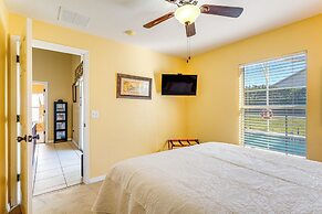 16 Mi to Disney: Home w/ Game Room & Pool