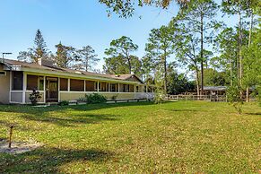 Peaceful Loxahatchee Apartment w/ Covered Porch