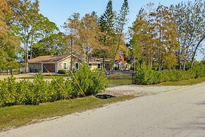 Peaceful Loxahatchee Apartment w/ Covered Porch
